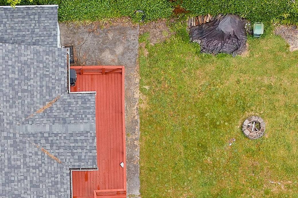Bare lawn before the courtyard was built